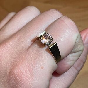 Vintage Elegant Gold Ring with Light Pink Stone Crystal